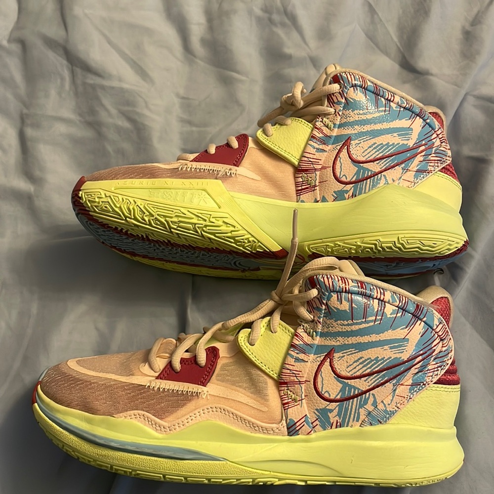 Nike Kyries